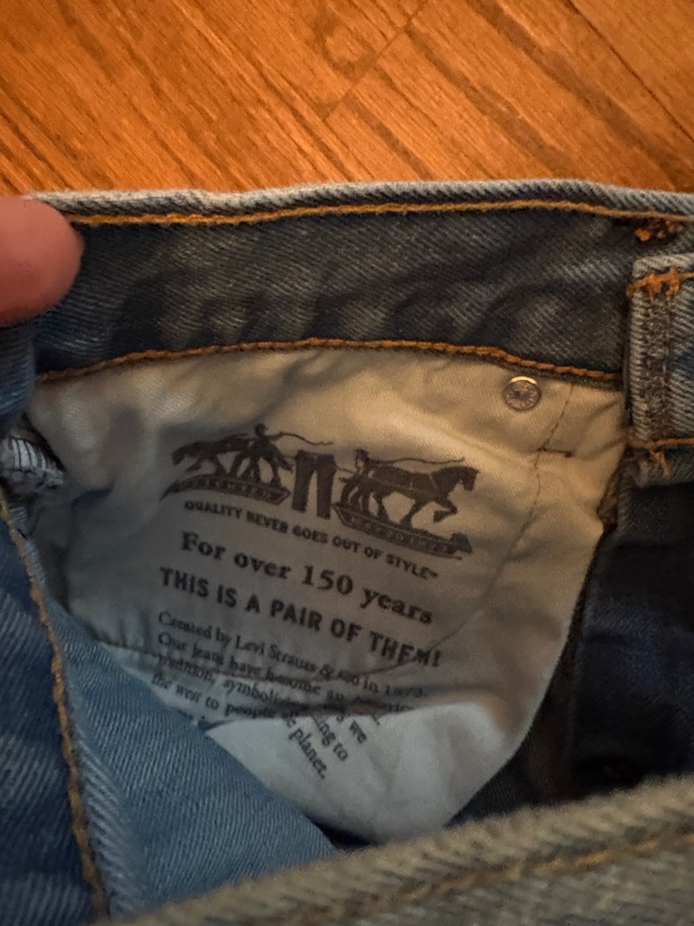 Levi's Men's Straight Leg Light Blue Jeans - Picture 4 of 6